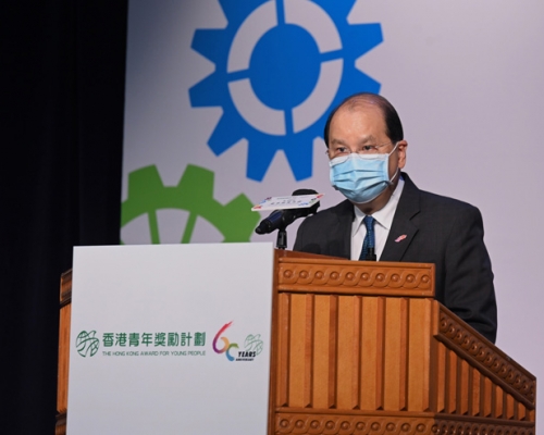 張建宗再鼓勵市民打疫苗。政府圖片