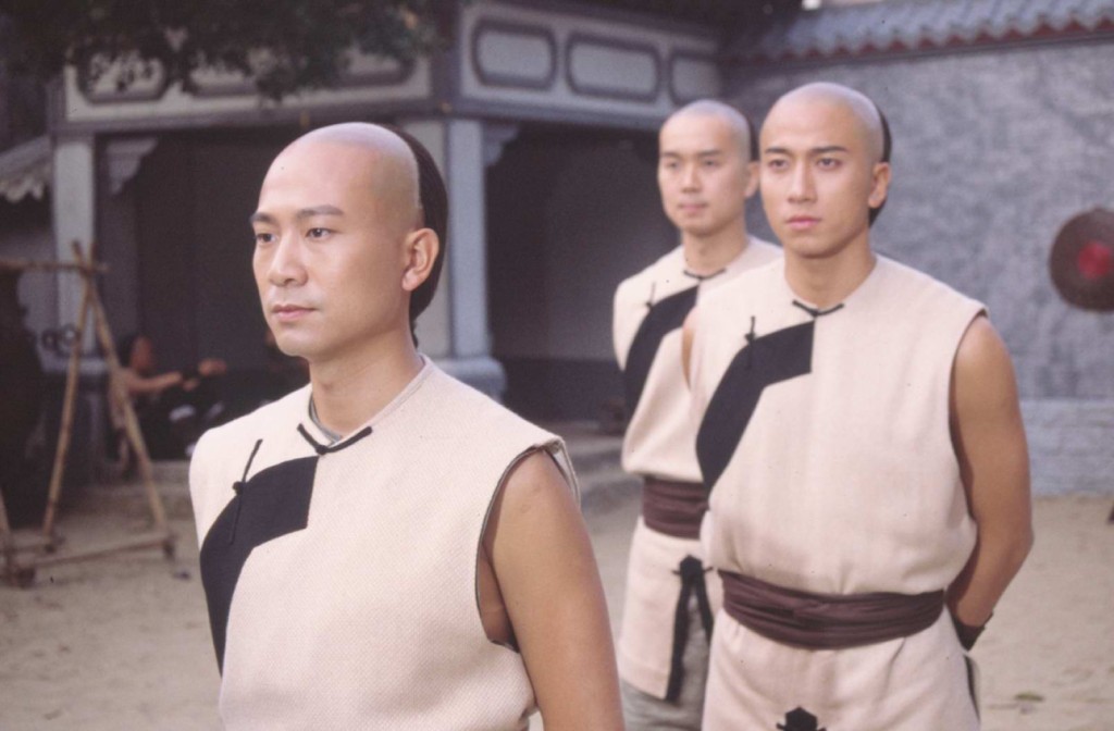 2003年，吳卓羲（右）首次為劇集《英雄·刀·少年》擔任男主角。