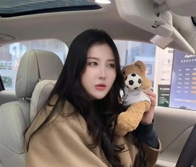 永州新蘭天集團女老闆唐蕾。 永州新蘭天集團女老闆唐蕾。