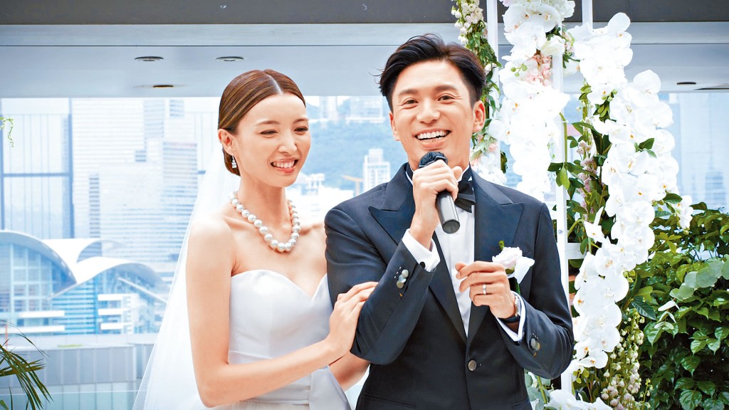 ■薛世恒冧赞太太是完美女人，能配合到自己的古怪性格。