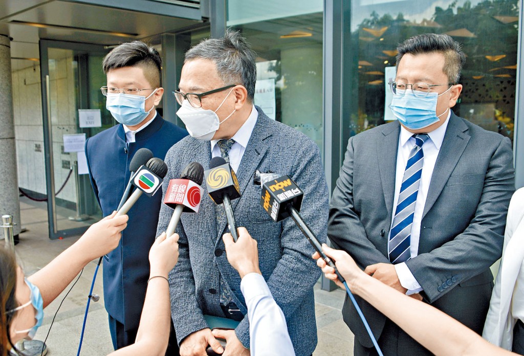 ■谢伟俊形容昨日宣誓仪式和立法会宣誓仪式类似。