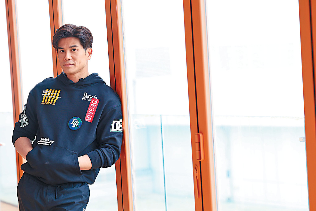 ■44歲嘅伍允龍揀偶好有要求。