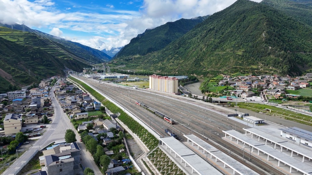 川青鐵路松潘站。