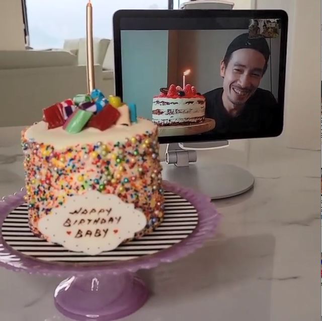 陈豪笑容实在太甜了。