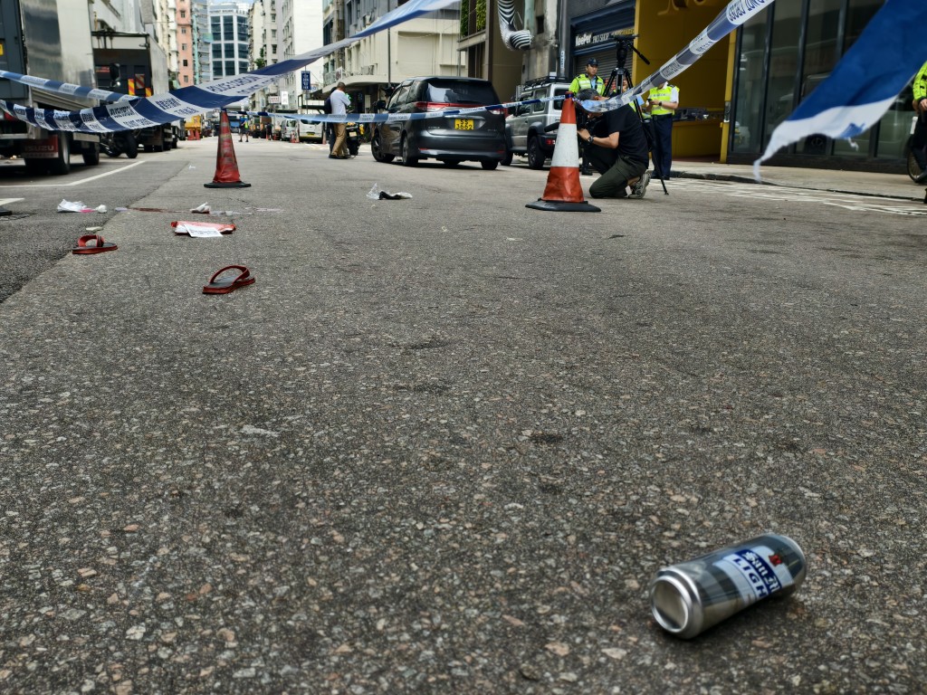 現場遺下一罐啤酒。