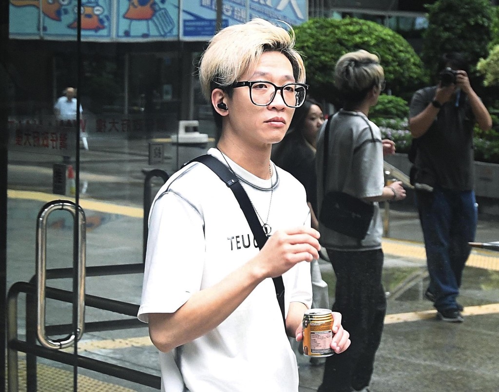 證人:楊聯欣。何君健攝 證人:楊聯欣。何君健攝