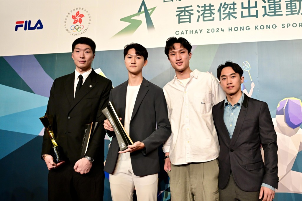 男子花剑队对上两届杰运都获奖。资料图片