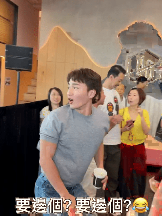 聽到江美儀嘅問題，周嘉洛馬上逃走，場面搞笑。