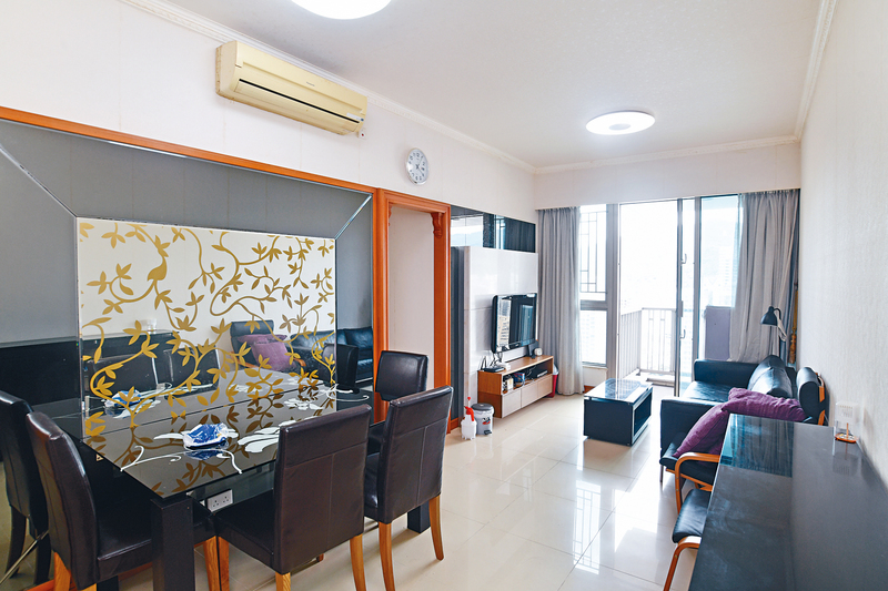 ■這是萬景峯1座中層B室，實用面積670方呎。