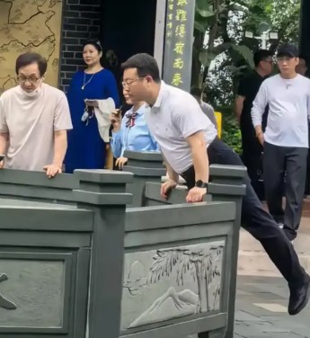 成龍早前遊惠州慶祝72歲生日。
