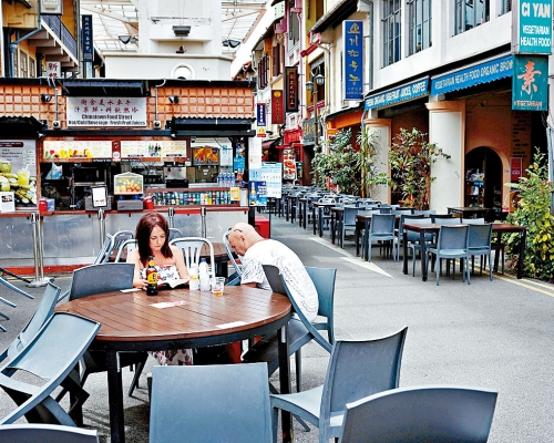 去年初牛車水美食街生意冷清。