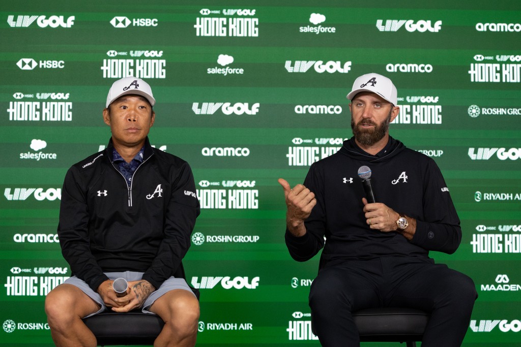 金河珍（Anthony Kim）(左）队长庄臣（Dustin Johnson）（右）Liv Golf 图片