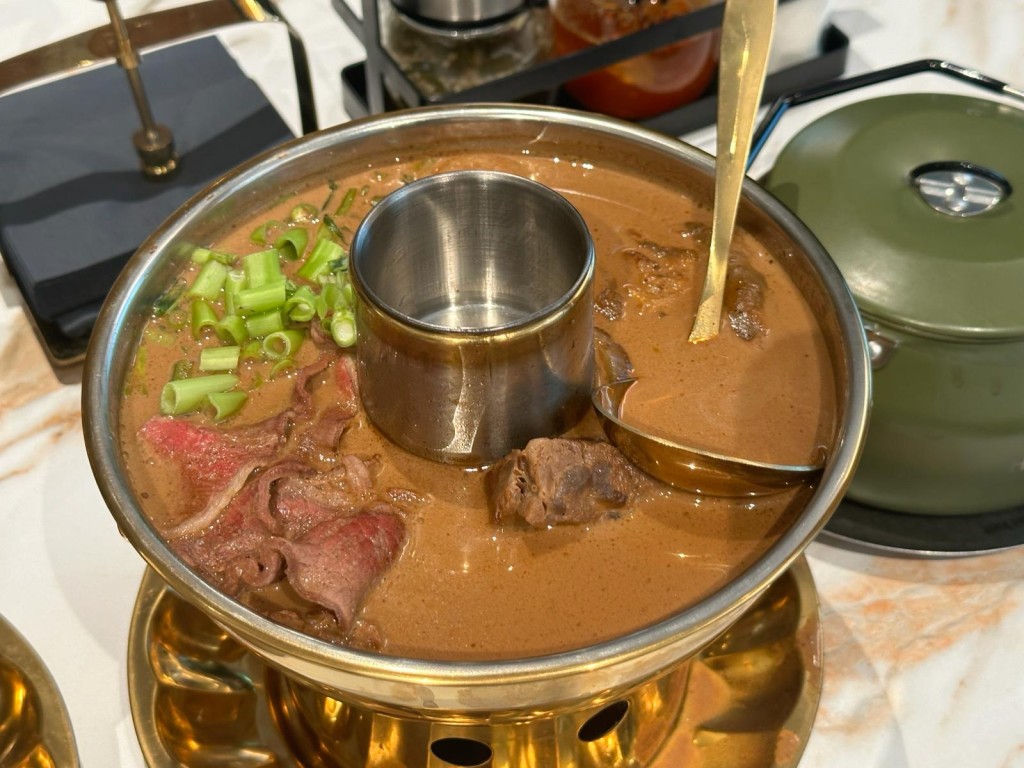 船面汤底牛腩锅 