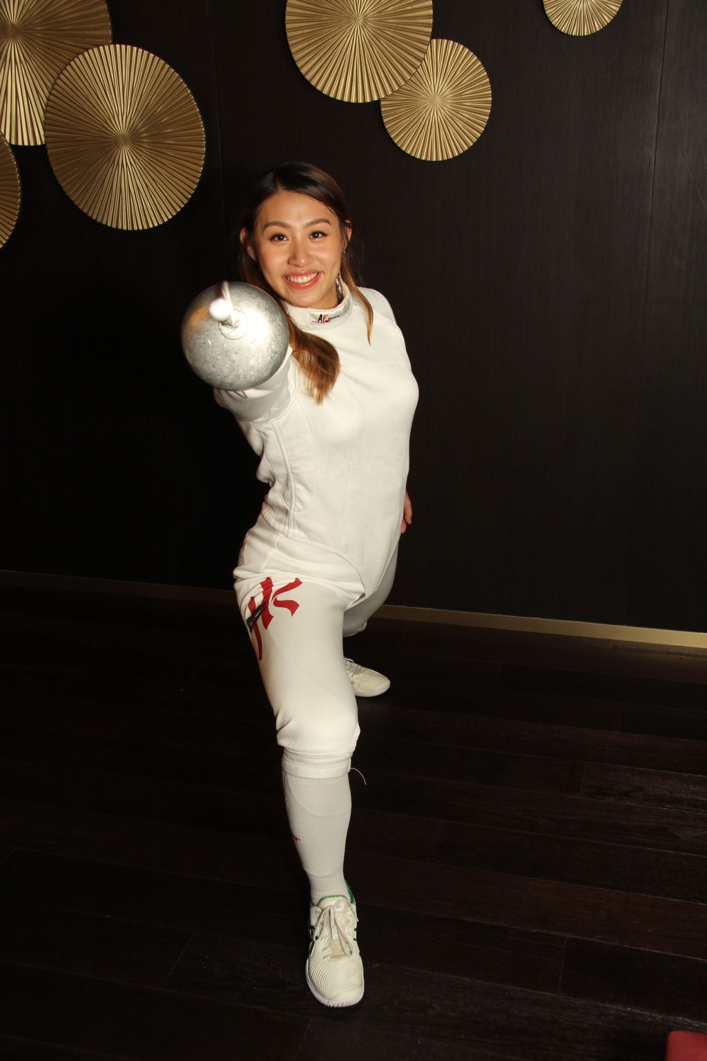 曾經因太攰想過放棄劍擊的Kaylin,現在已不能放棄。