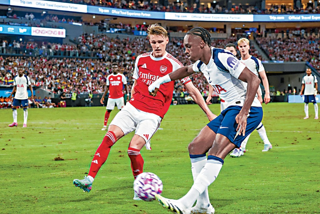 阿仙奴對熱刺的北倫敦打吡移師香港上演。