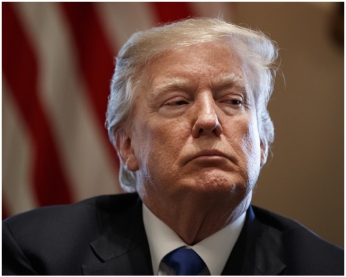 特朗普开放记者会以证明自己精神状态没有不稳定。AP 