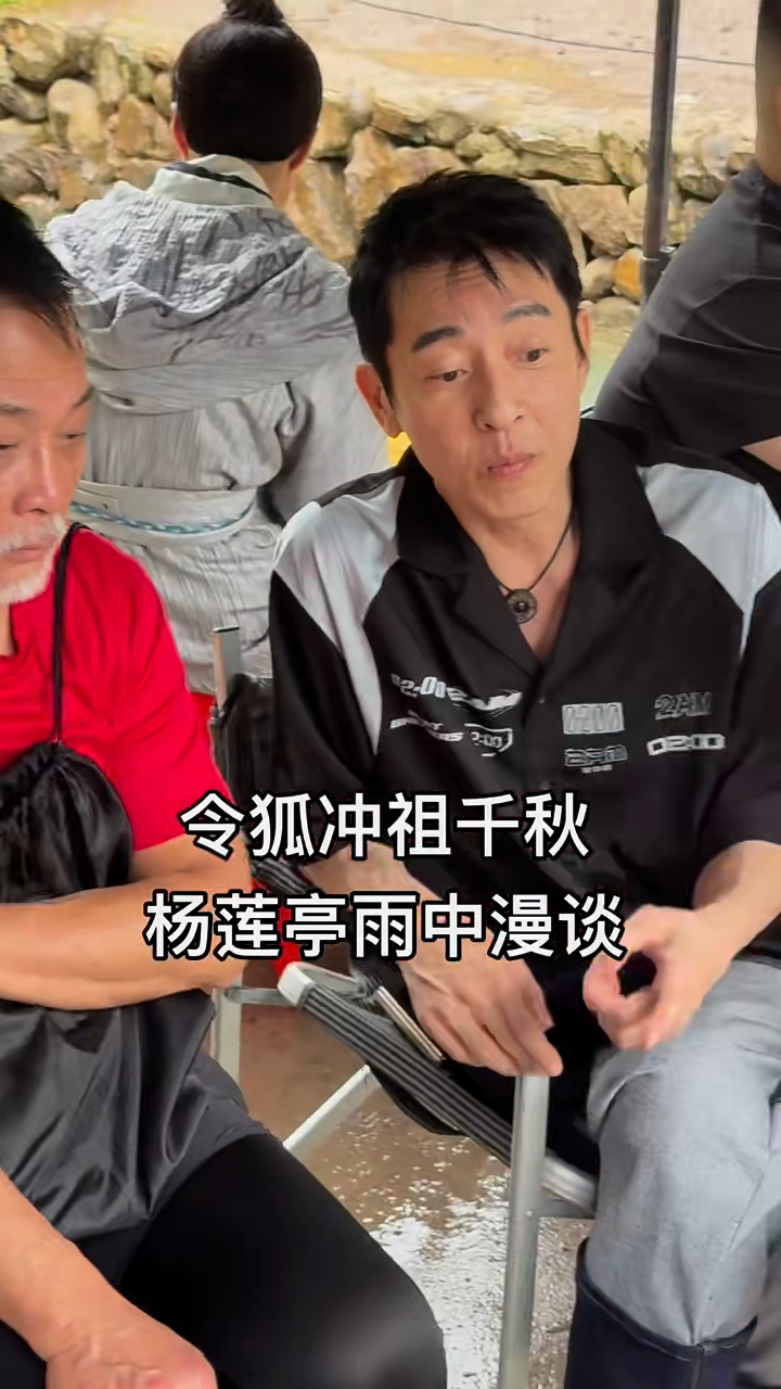 呂頌賢和明星足球隊老友聚首。 呂頌賢和明星足球隊老友聚首。