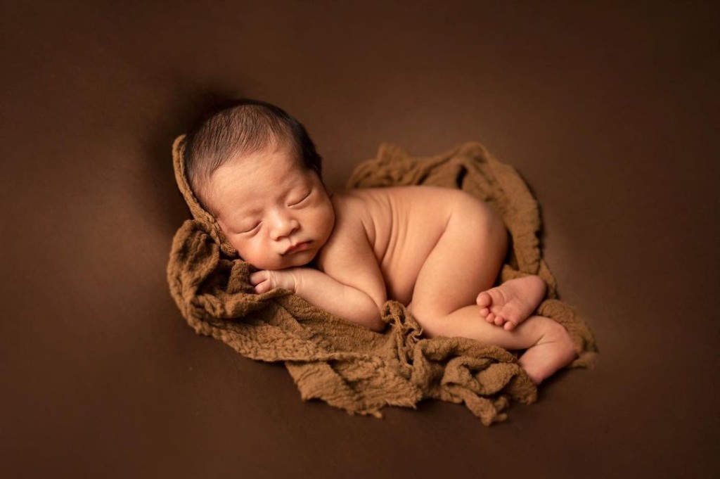 文雪兒細女袁萃去年1月誕下兒子。