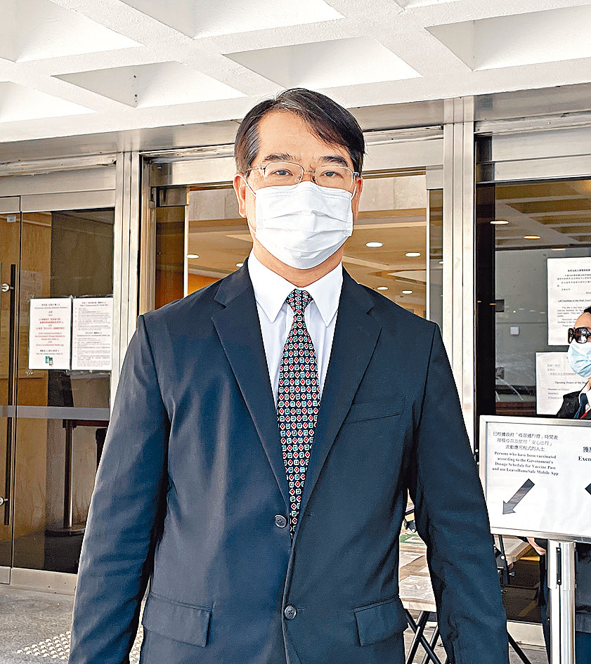 黃華芬不服遭停職調查，入稟高等法院申請司法覆核。