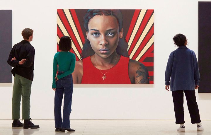 澳洲现正举行一系列巡回展览，当中包括展示一众2023年度Archibald Prize入围艺术作品的巡回展，并会一直展至2024年。