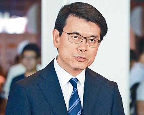 邱騰華將公布郵輪「公海遊」復辦安排。 資料圖片