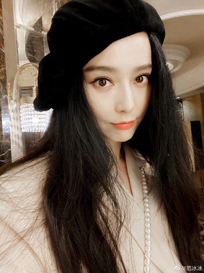 范冰冰涉逃稅事件。