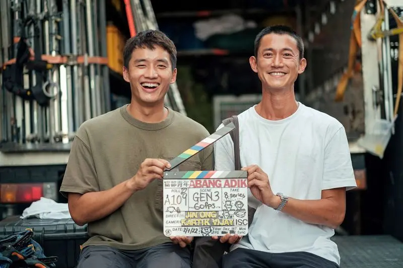 《富都青年》由台湾演员吴慷仁（右）、马来西亚演员陈泽耀领衔主演。