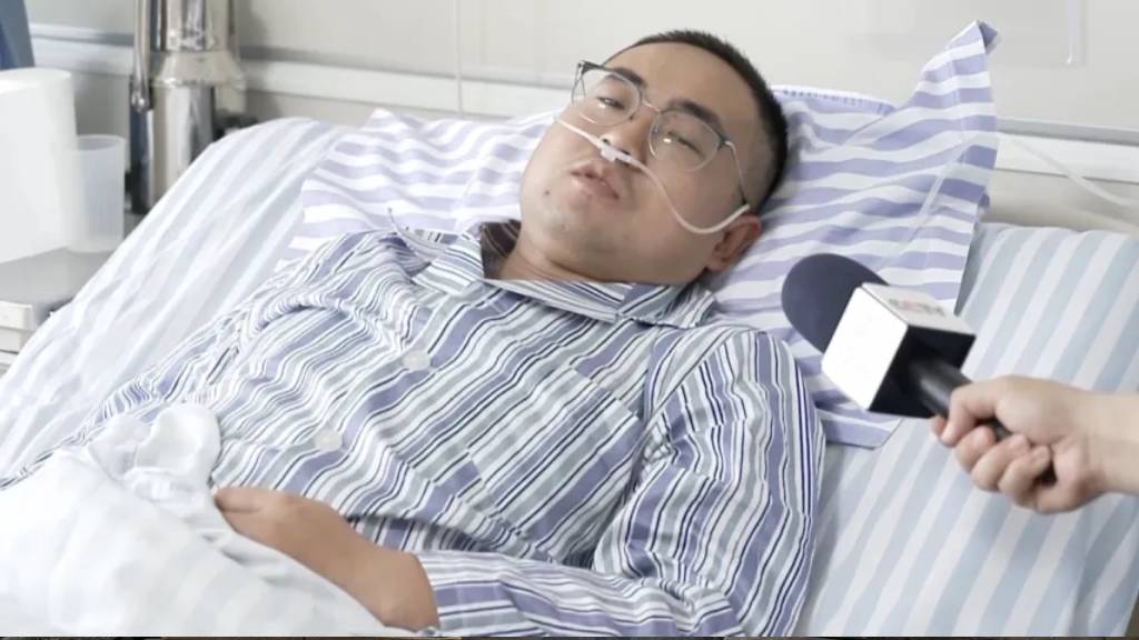 倖存者憶述死裏逃生。 央視