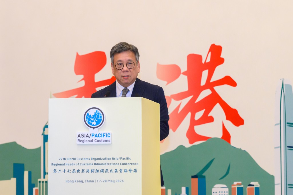 商務及經濟發展局局長丘應樺昨日(五月十七日)於歡迎酒會致辭。 商務及經濟發展局局長丘應樺昨日(五月十七日)於歡迎酒會致辭。