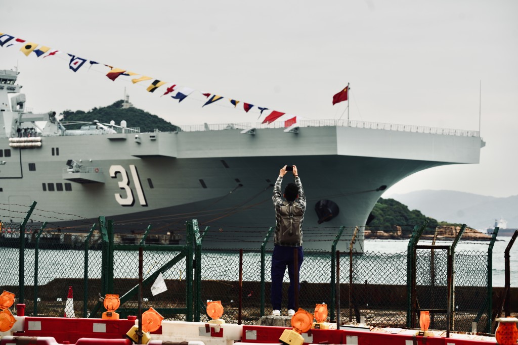 編隊訪港期間，將組織甲板招待會、艦艇開放參觀、國防知識講座、文化交流等一系列開放活動。