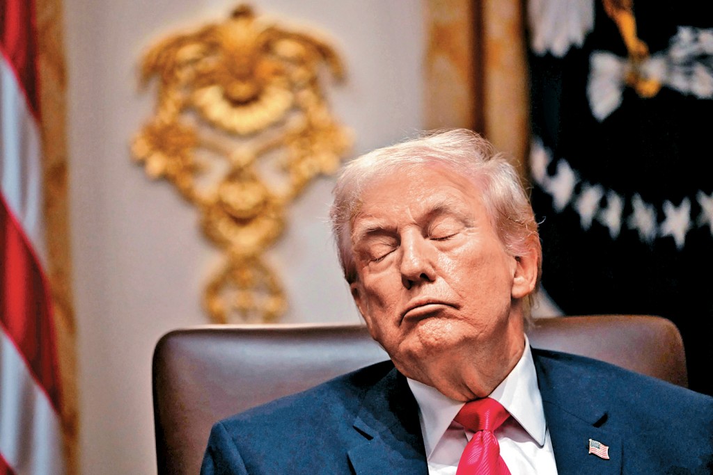 特朗普在去年12月的內閣會議上精神欠佳。