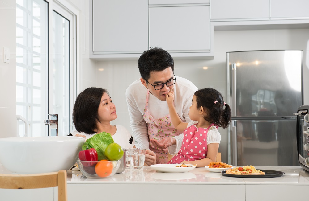 親子烹飪是其中一個讓幼兒作五感學習的方法。