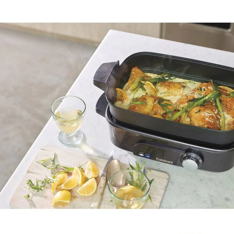 Cuisinart GRMC3U多功能煮食鍋/原價$1,499、易賞錢價/$1,199/豐澤網店，配備附玻璃蓋的深鍋，適合打邊爐，亦可用烤盤燒烤食材。