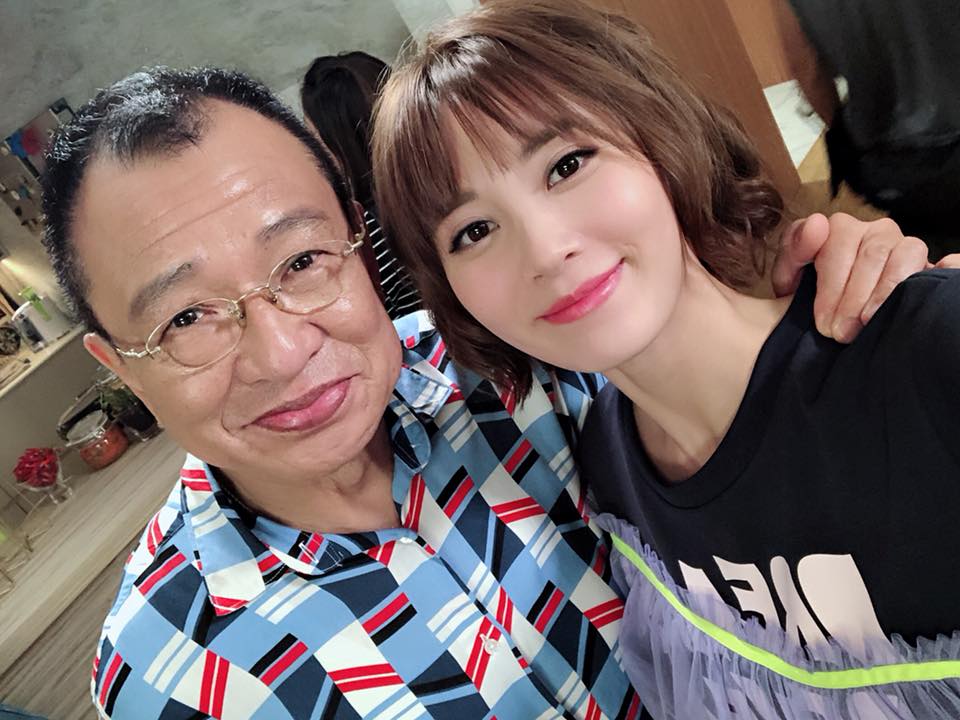朱晨麗笑言見到許紹雄來客串,猶如見到巨星駕臨,爭住集郵。