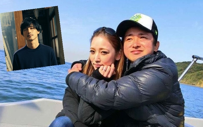 大野智與A子的無打格合照流出，但又有傳錦戶亮介入。