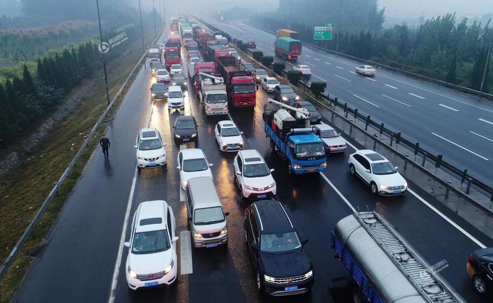 濟南高速公路再出現返程高峰大擠塞。網圖