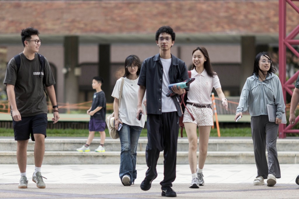 理大上学年推出「跨学科组合学士课程」(BDSIS),容许学生灵活组合主修专业。 何家豪摄 理大上学年推出「跨学科组合学士课程」(BDSIS),容许学生灵活组合主修专业。 何家豪摄