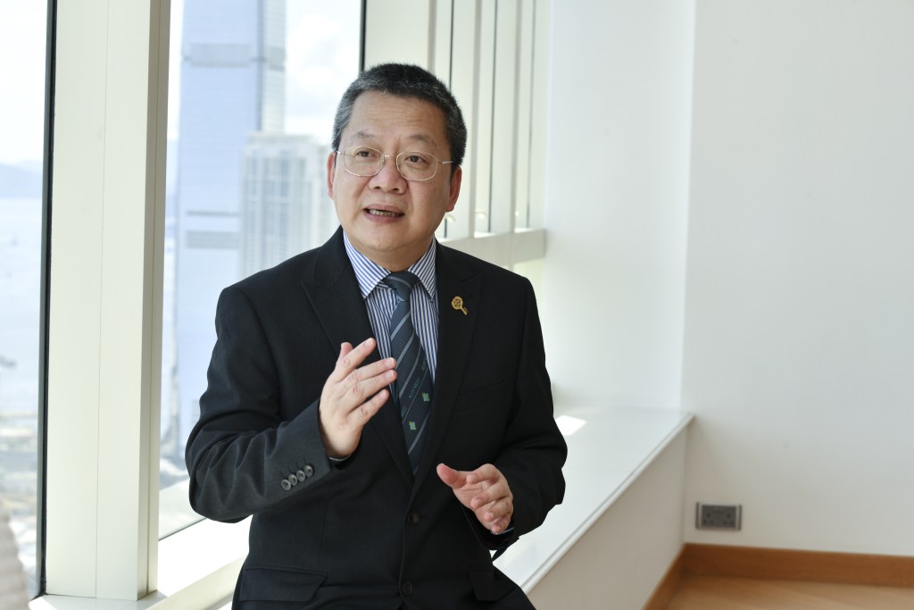 祥益老闆汪敦敬中招後急痊癒。      