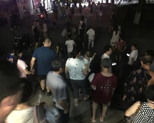 。人民網