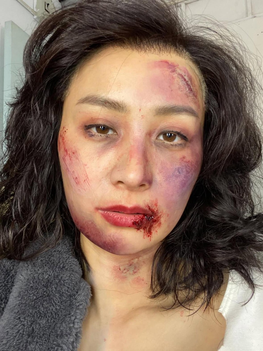 陳法拉這張照片嚇親網民。 陳法拉這張照片嚇親網民。
