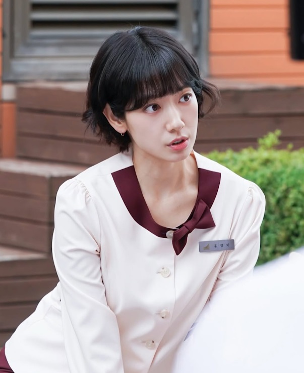 朴信惠新劇《臥底洪小姐》收視創佳績,惜此時爆出逃稅疑雲。 朴信惠新劇《臥底洪小姐》收視創佳績,惜此時爆出逃稅疑雲。