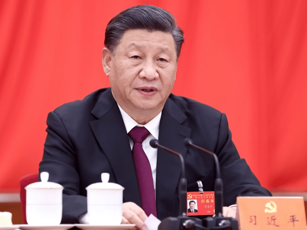 習近平發表講話，指出文藝要通俗，但決不能庸俗、低俗、媚俗，「決不能沾染銅臭氣、當市場的奴隸」。資料圖片