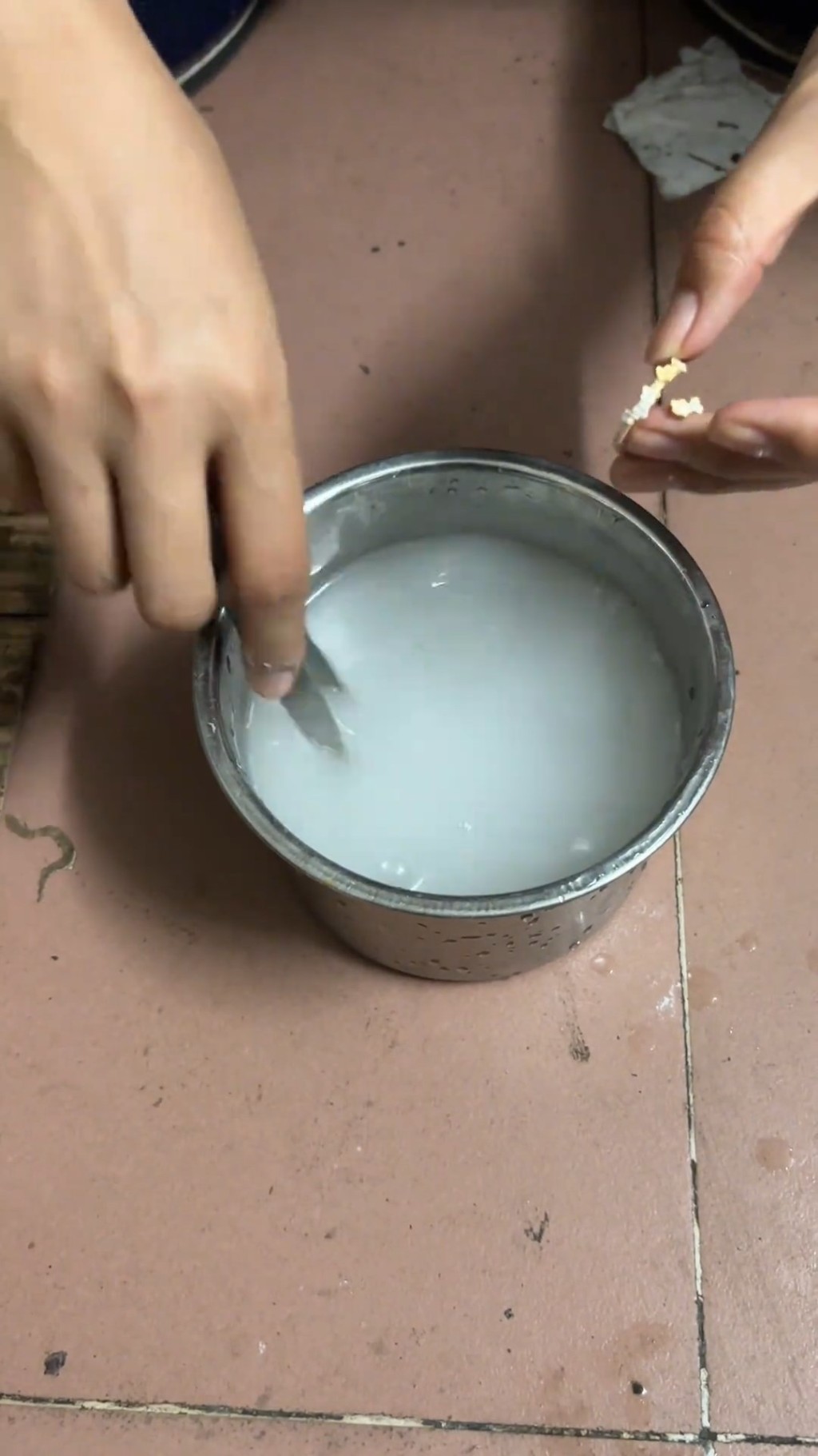 打金失敗,隨時損失金錢,甚至發生意外。抖音@情緒不穩定 打金失敗,隨時損失金錢,甚至發生意外。抖音@情緒不穩定