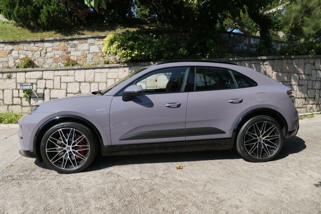 保時捷Porsche Macan Turbo Electric示範車添置了23個額外附加項目，落地價超過190萬港元。