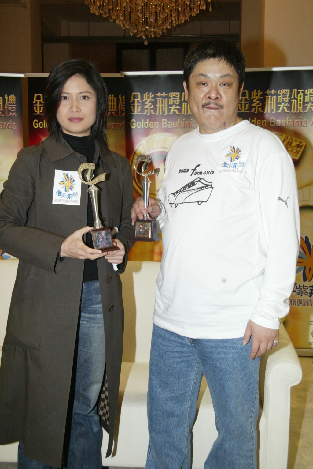 【2004年】林雪凭《PTU》获得香港电影金紫荆奖“最佳男配角”。