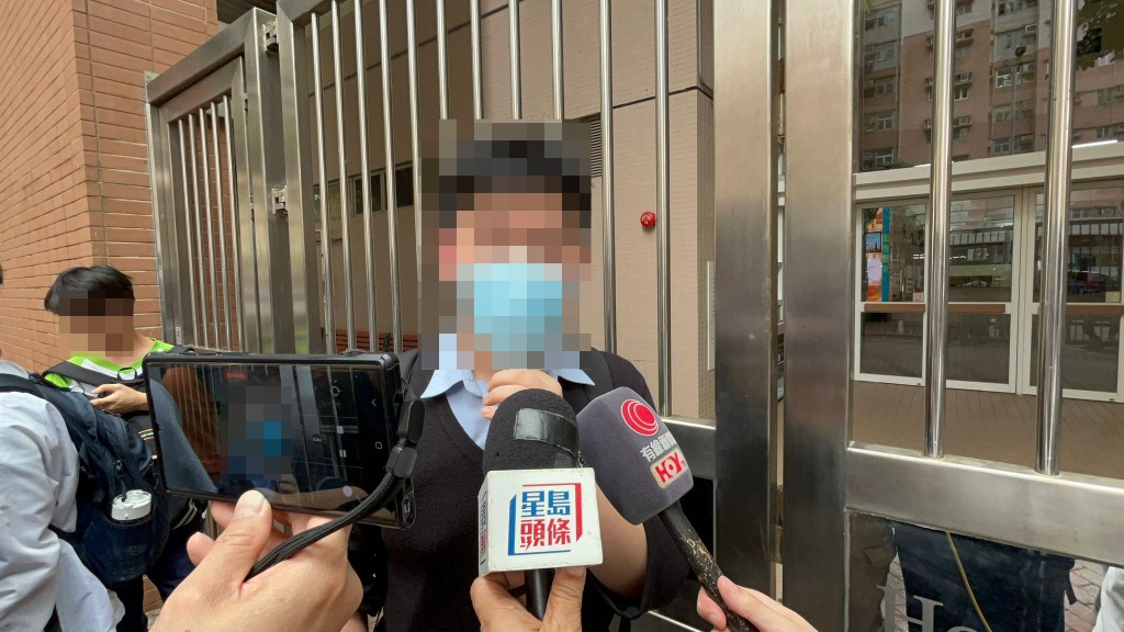 讀中三的劉同學坦言不滿翁Sir的教法。楊偉亨攝 讀中三的劉同學坦言不滿翁Sir的教法。楊偉亨攝
