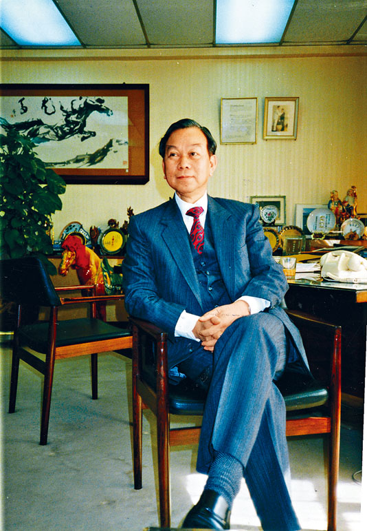 發叔昨日凌晨離世。