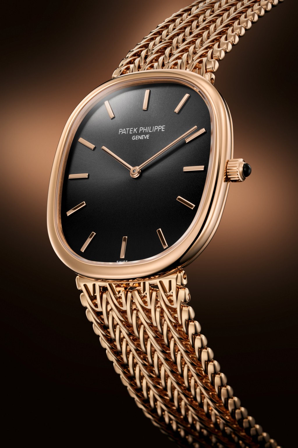 Patek Philippe Golden Ellipse 5738/1R-001；錶殼：34.5mm×39.5mm 玫瑰金／機芯：240自動／售價：$463,400。