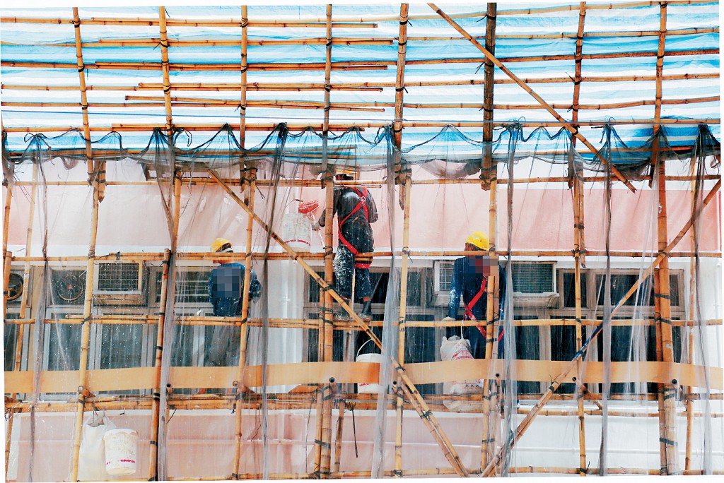 政府建議修例進行「大型維修工程採購」時，需有至少5%的業主親身投票通過。