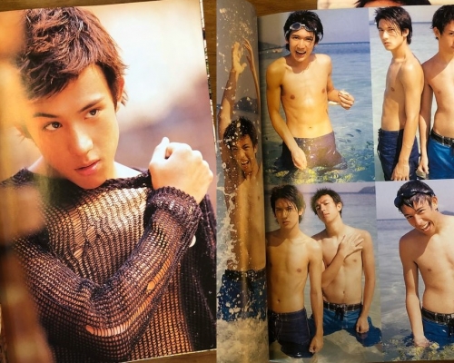 Kenny日前晒出當年Boy'z的「性感」寫真，Steven當年更出動了真空魚網衫。